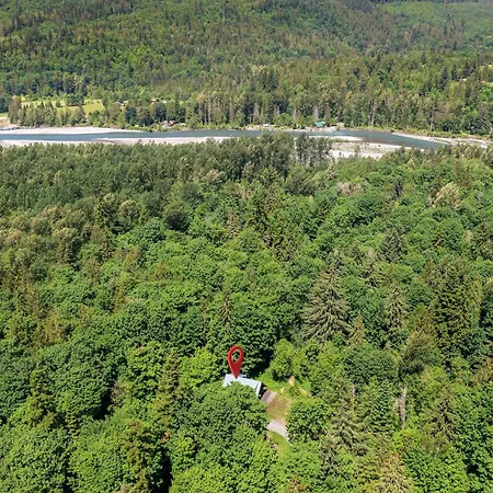 Avlaegsen Chalet